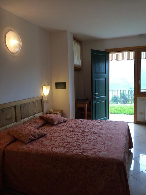 Albergo Rusall Tremezzo Szoba fotó